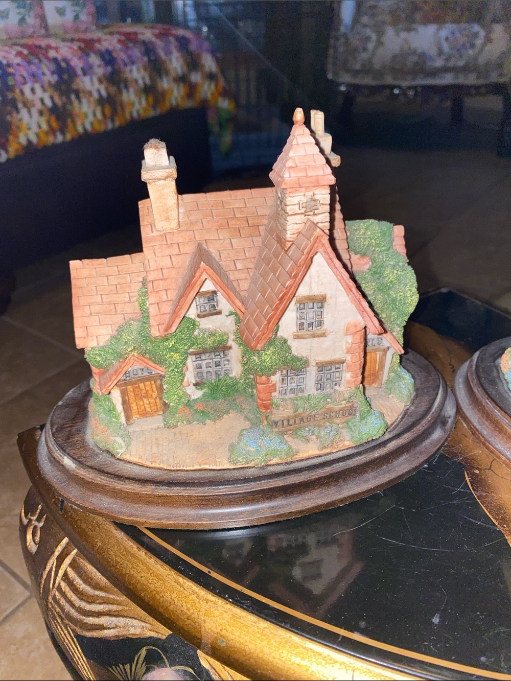 Vintage Hand-Painted Ceramic Cottage Dome Decor in Tan and Green Pair of 2 - Picture 4 of 11